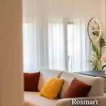 Rosmari, Designer With Free Parking * Cefalu