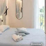 Rosmari, Designer With Free Parking * Cefalù
