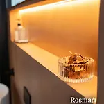 Rosmari, Designer With Free Parking Apartment Cefalu