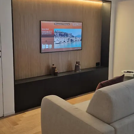 Rosmari, Designer With Free Parking 公寓 *