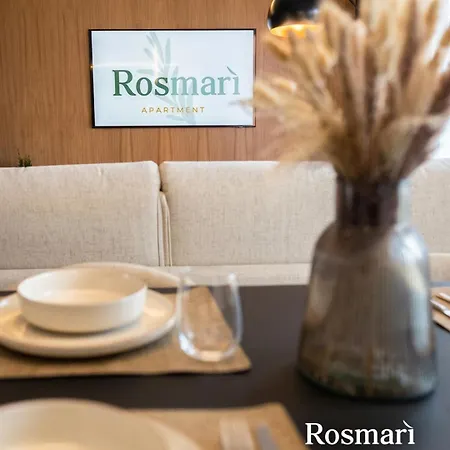アパート Rosmari, Designer With Free Parking *