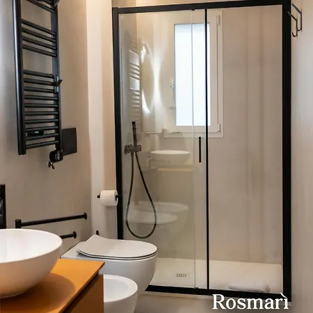 アパート Rosmari, Designer With Free Parking *