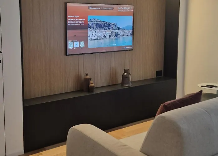 Rosmari, Designer With Free Parking Daire *